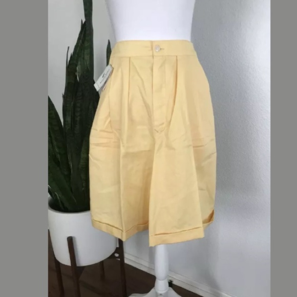 Silver Fern High Waisted Bermuda Cuff Shorts Sz 4